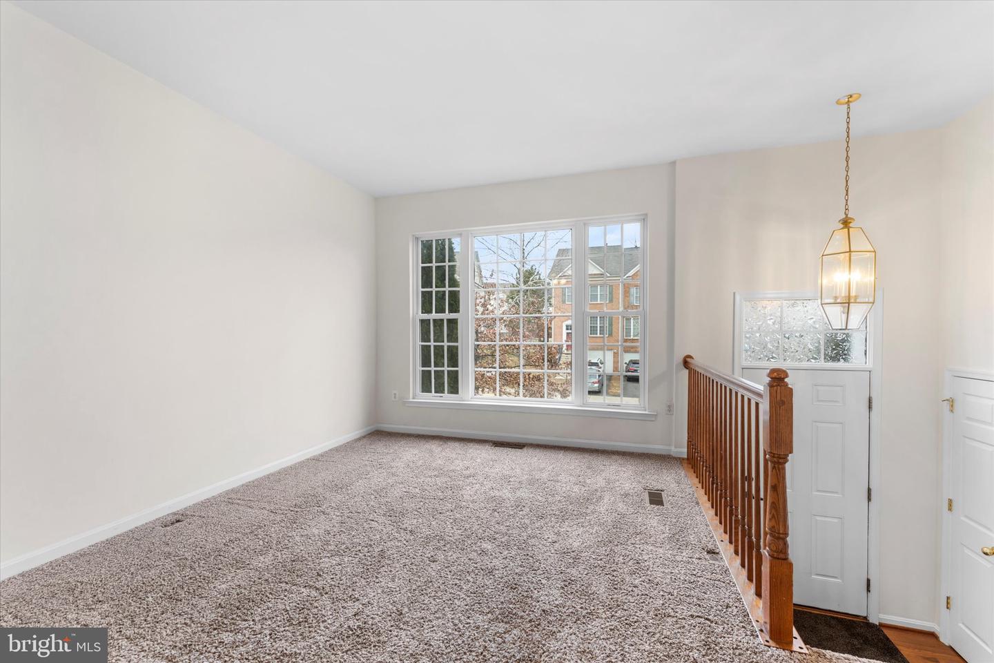 2509 OAK TREE LN, WOODBRIDGE, Virginia 22191, 3 Bedrooms Bedrooms, ,2 BathroomsBathrooms,Residential,For sale,2509 OAK TREE LN,VAPW2109704 MLS # VAPW2109704