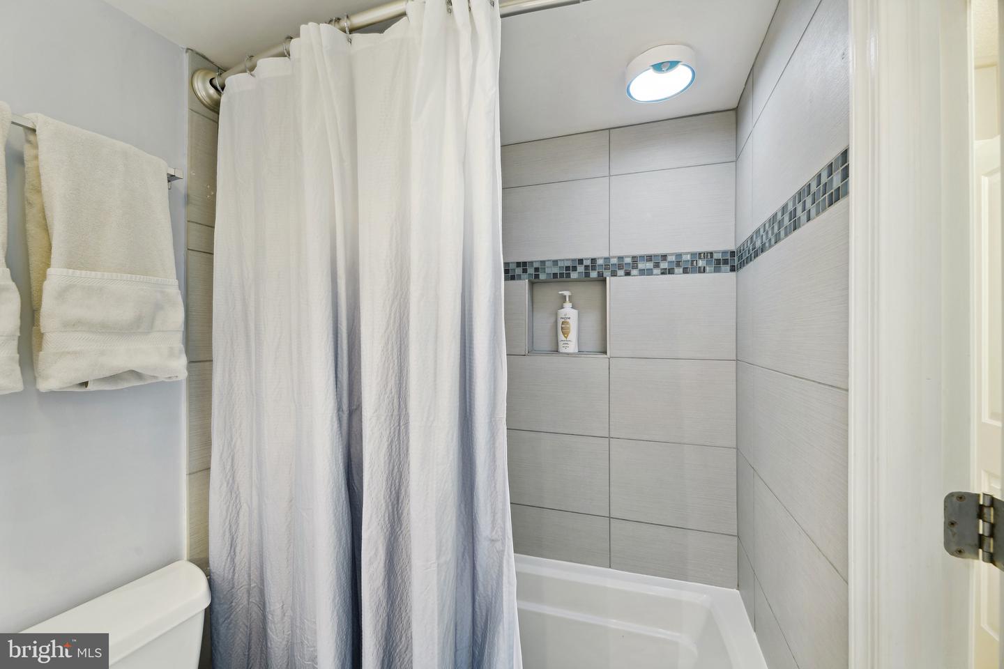 8380 GREENSBORO DR #322, MCLEAN, Virginia 22102, 2 Bedrooms Bedrooms, ,2 BathroomsBathrooms,Residential,For sale,8380 GREENSBORO DR #322,VAFX2283694 MLS # VAFX2283694 8380 GREENSBORO DR #322, MCLEAN, Virginia 22102, 2 Bedrooms Bedrooms, ,2 BathroomsBathrooms,Residential,For sale,8380 GREENSBORO DR #322,VAFX2283694 MLS # VAFX2283694