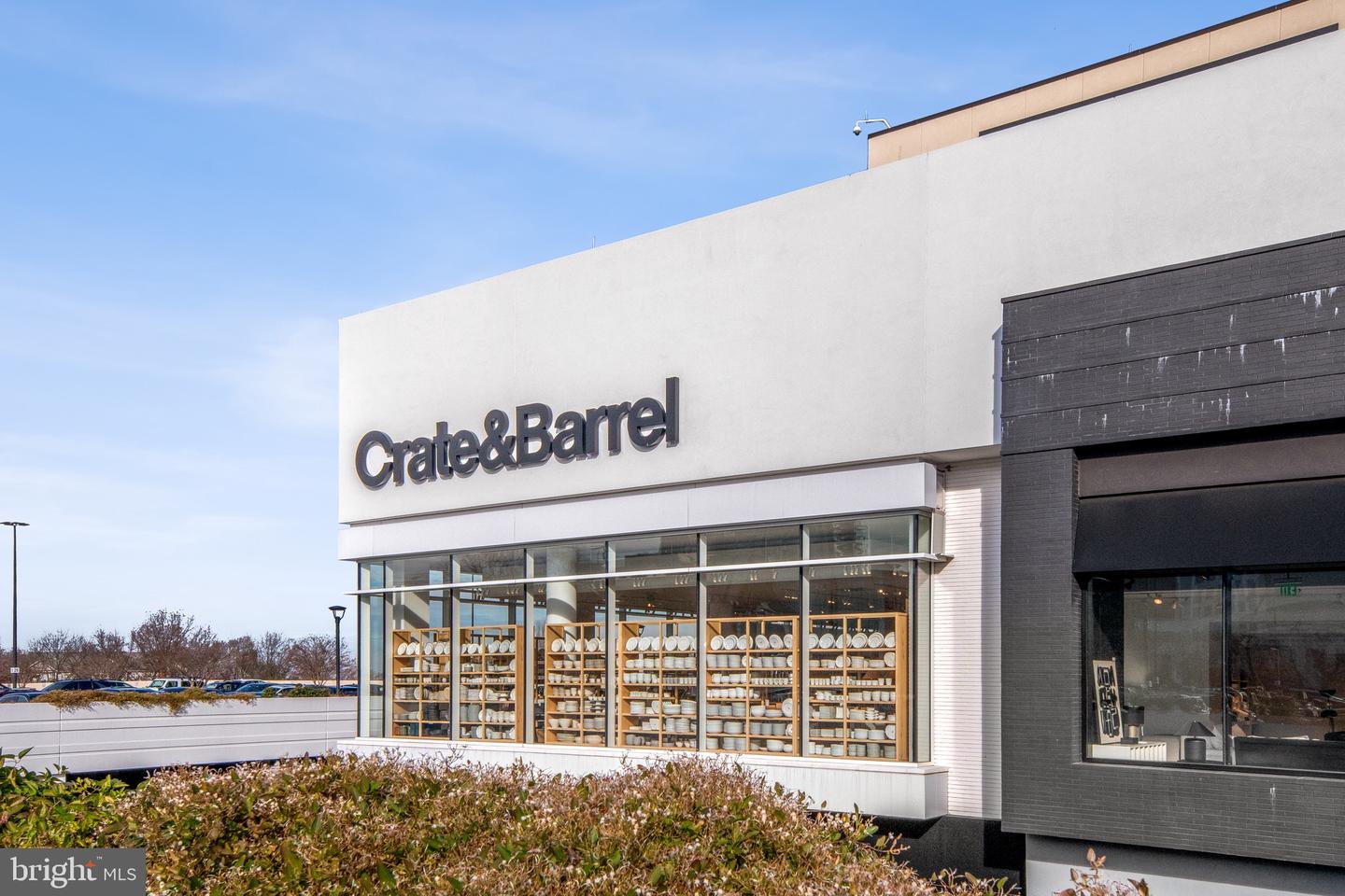 8380 GREENSBORO DR #322, MCLEAN, Virginia 22102, 2 Bedrooms Bedrooms, ,2 BathroomsBathrooms,Residential,For sale,8380 GREENSBORO DR #322,VAFX2283694 MLS # VAFX2283694 8380 GREENSBORO DR #322, MCLEAN, Virginia 22102, 2 Bedrooms Bedrooms, ,2 BathroomsBathrooms,Residential,For sale,8380 GREENSBORO DR #322,VAFX2283694 MLS # VAFX2283694