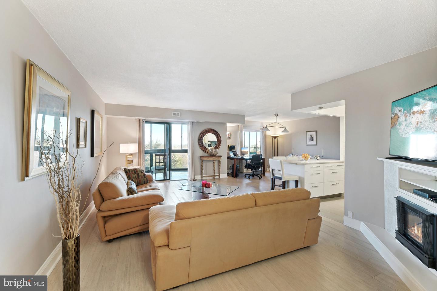 8380 GREENSBORO DR #322, MCLEAN, Virginia 22102, 2 Bedrooms Bedrooms, ,2 BathroomsBathrooms,Residential,For sale,8380 GREENSBORO DR #322,VAFX2283694 MLS # VAFX2283694 8380 GREENSBORO DR #322, MCLEAN, Virginia 22102, 2 Bedrooms Bedrooms, ,2 BathroomsBathrooms,Residential,For sale,8380 GREENSBORO DR #322,VAFX2283694 MLS # VAFX2283694