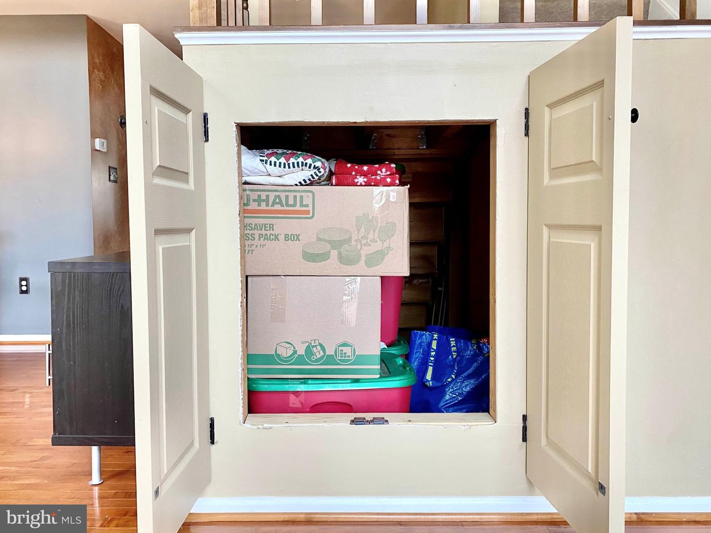 14135 BETSY ROSS LN, CENTREVILLE, Virginia 20121, 3 Bedrooms Bedrooms, ,3 BathroomsBathrooms,Residential,For sale,14135 BETSY ROSS LN,VAFX2283700 MLS # VAFX2283700