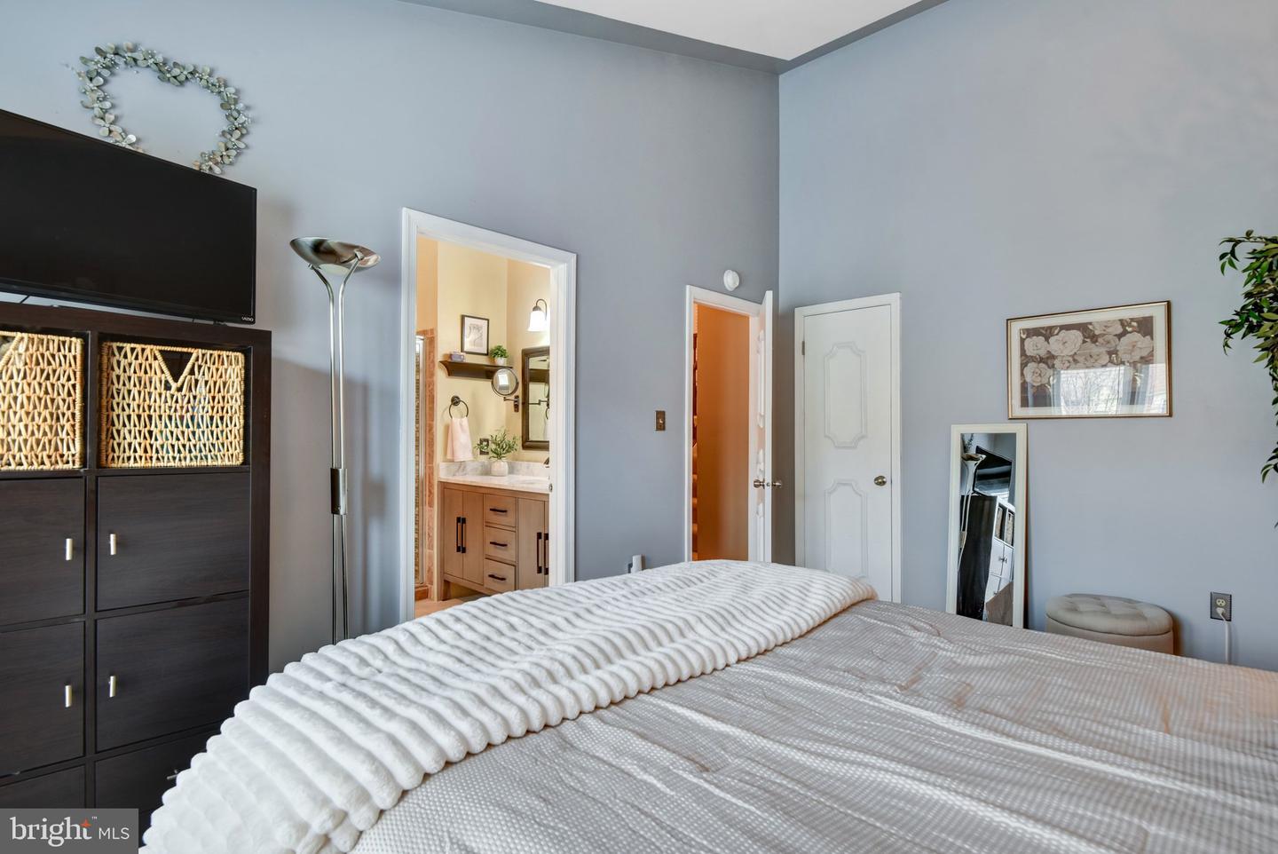 14135 BETSY ROSS LN, CENTREVILLE, Virginia 20121, 3 Bedrooms Bedrooms, ,3 BathroomsBathrooms,Residential,For sale,14135 BETSY ROSS LN,VAFX2283700 MLS # VAFX2283700