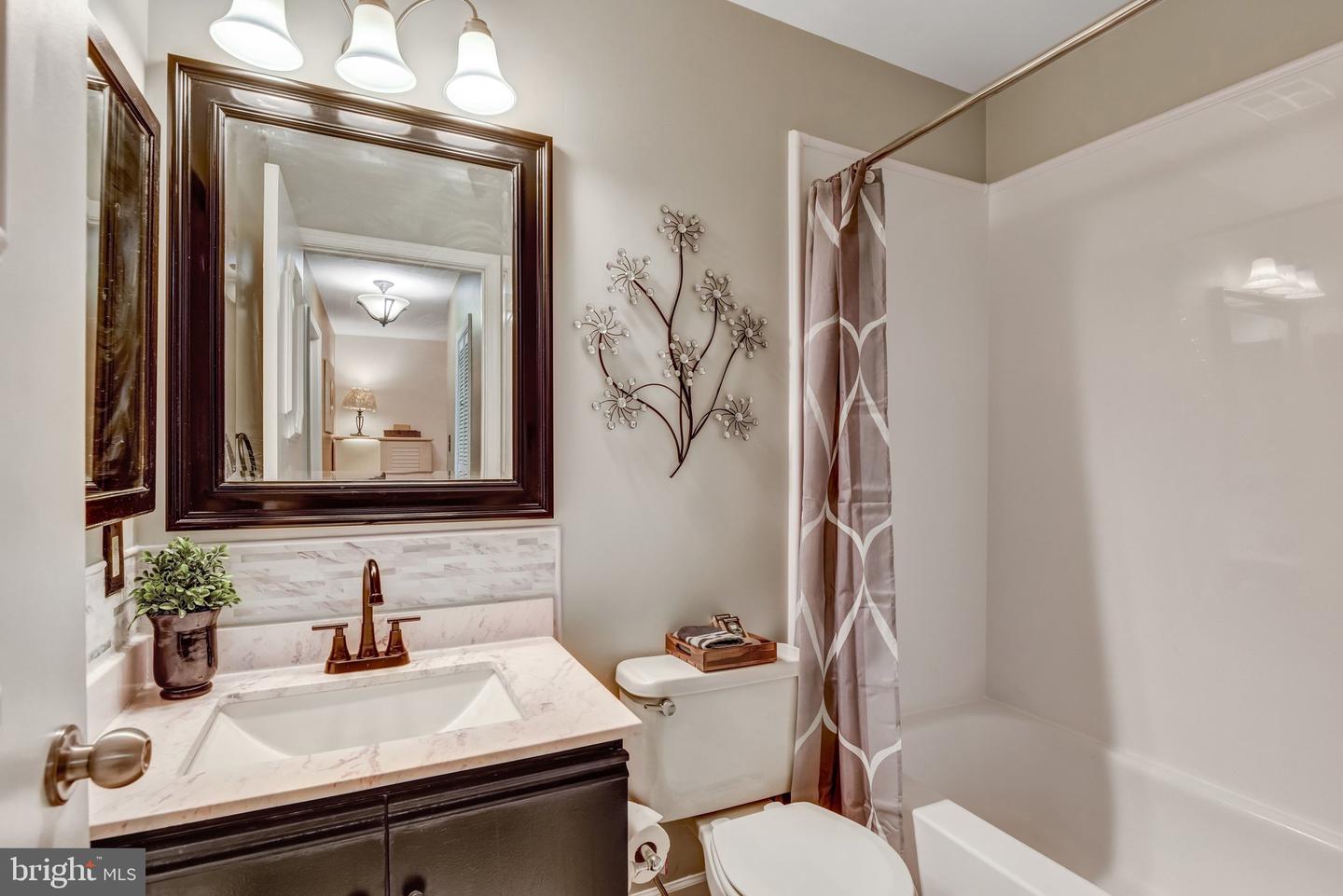 14135 BETSY ROSS LN, CENTREVILLE, Virginia 20121, 3 Bedrooms Bedrooms, ,3 BathroomsBathrooms,Residential,For sale,14135 BETSY ROSS LN,VAFX2283700 MLS # VAFX2283700