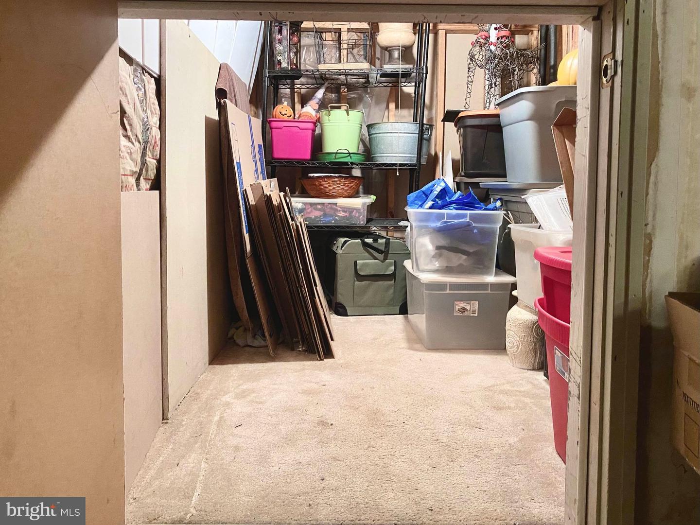 14135 BETSY ROSS LN, CENTREVILLE, Virginia 20121, 3 Bedrooms Bedrooms, ,3 BathroomsBathrooms,Residential,For sale,14135 BETSY ROSS LN,VAFX2283700 MLS # VAFX2283700