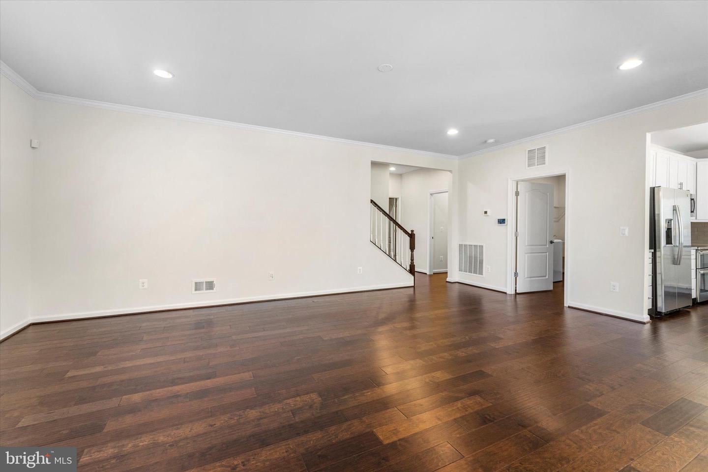 67 HARPERS MILL WAY, LOVETTSVILLE, Virginia 20180, 2 Bedrooms Bedrooms, 10 Rooms Rooms,2 BathroomsBathrooms,Residential,For sale,67 HARPERS MILL WAY,VALO2113040 MLS # VALO2113040