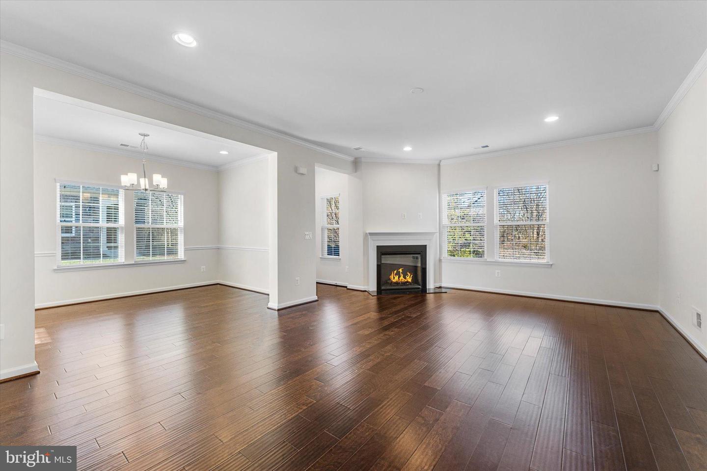 67 HARPERS MILL WAY, LOVETTSVILLE, Virginia 20180, 2 Bedrooms Bedrooms, 10 Rooms Rooms,2 BathroomsBathrooms,Residential,For sale,67 HARPERS MILL WAY,VALO2113040 MLS # VALO2113040