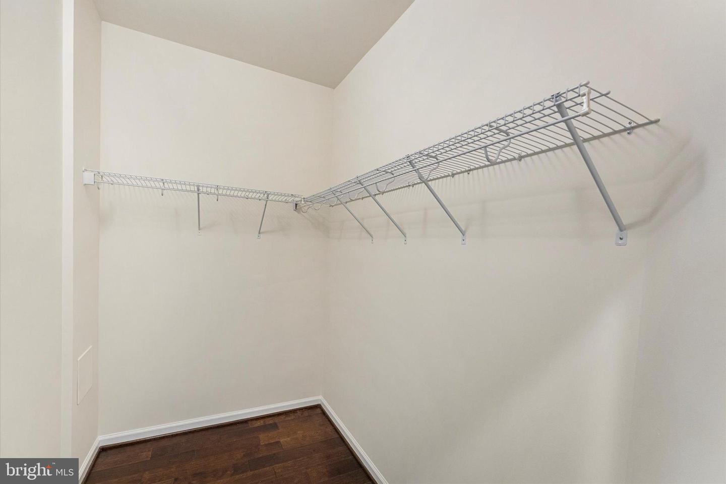 67 HARPERS MILL WAY, LOVETTSVILLE, Virginia 20180, 2 Bedrooms Bedrooms, 10 Rooms Rooms,2 BathroomsBathrooms,Residential,For sale,67 HARPERS MILL WAY,VALO2113040 MLS # VALO2113040