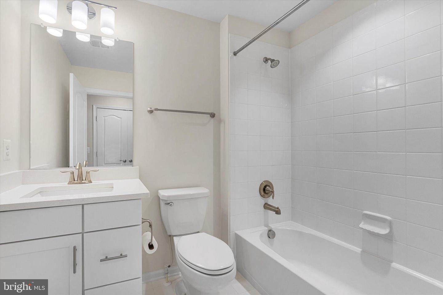 67 HARPERS MILL WAY, LOVETTSVILLE, Virginia 20180, 2 Bedrooms Bedrooms, 10 Rooms Rooms,2 BathroomsBathrooms,Residential,For sale,67 HARPERS MILL WAY,VALO2113040 MLS # VALO2113040