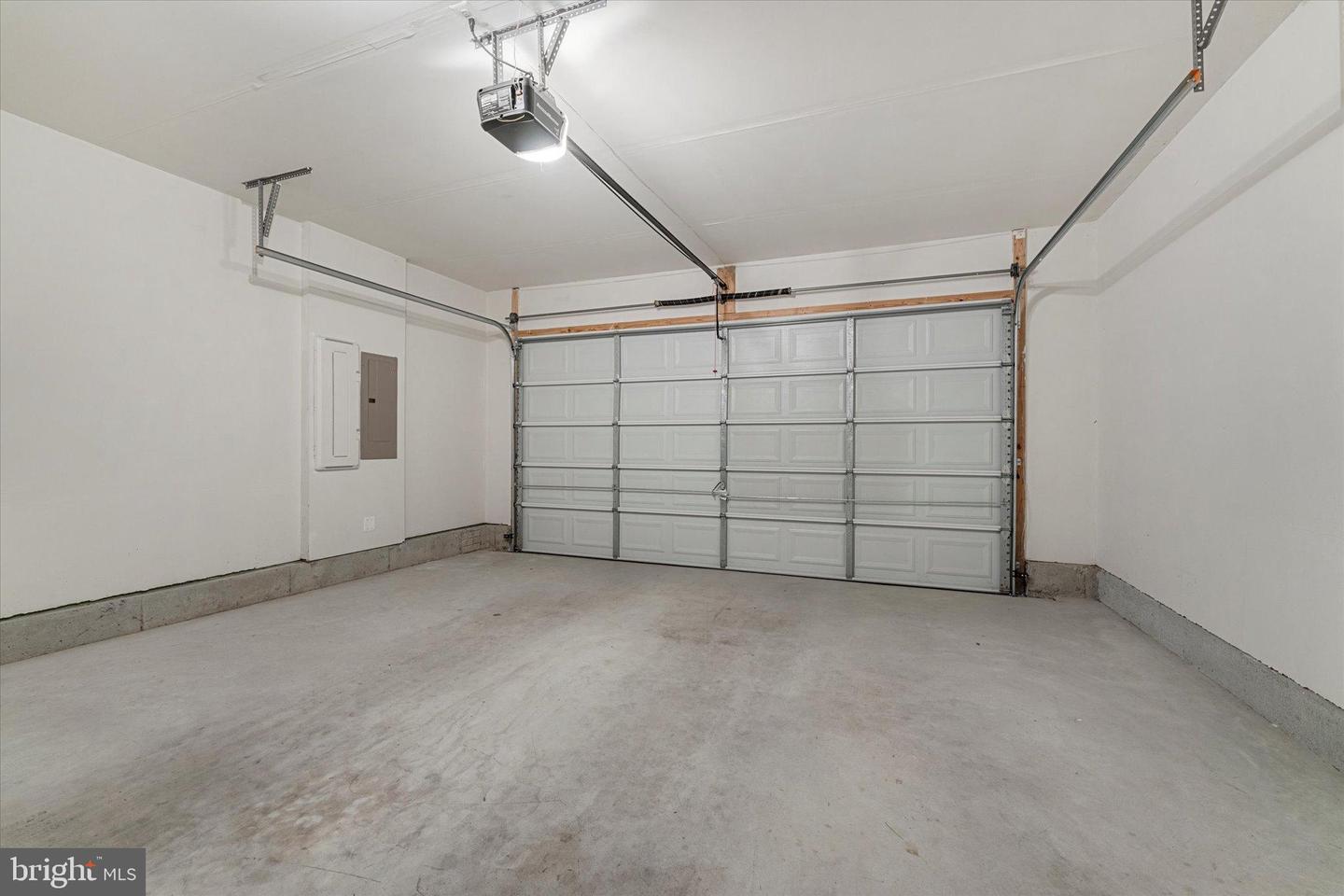 67 HARPERS MILL WAY, LOVETTSVILLE, Virginia 20180, 2 Bedrooms Bedrooms, 10 Rooms Rooms,2 BathroomsBathrooms,Residential,For sale,67 HARPERS MILL WAY,VALO2113040 MLS # VALO2113040