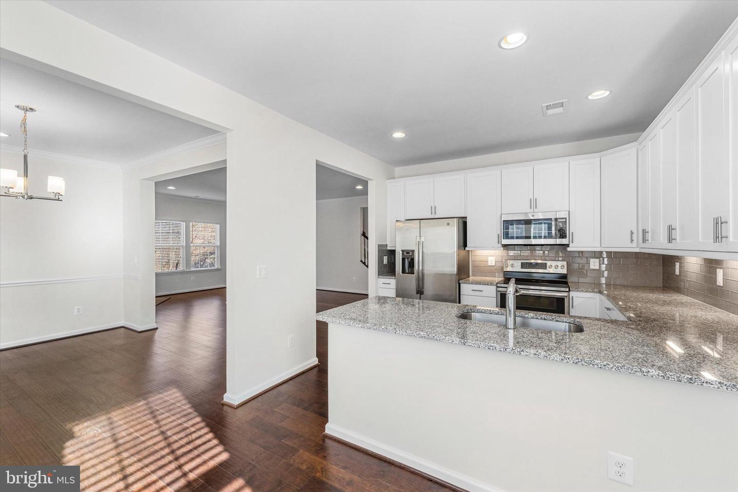 67 HARPERS MILL WAY, LOVETTSVILLE, Virginia 20180, 2 Bedrooms Bedrooms, 10 Rooms Rooms,2 BathroomsBathrooms,Residential,For sale,67 HARPERS MILL WAY,VALO2113040 MLS # VALO2113040