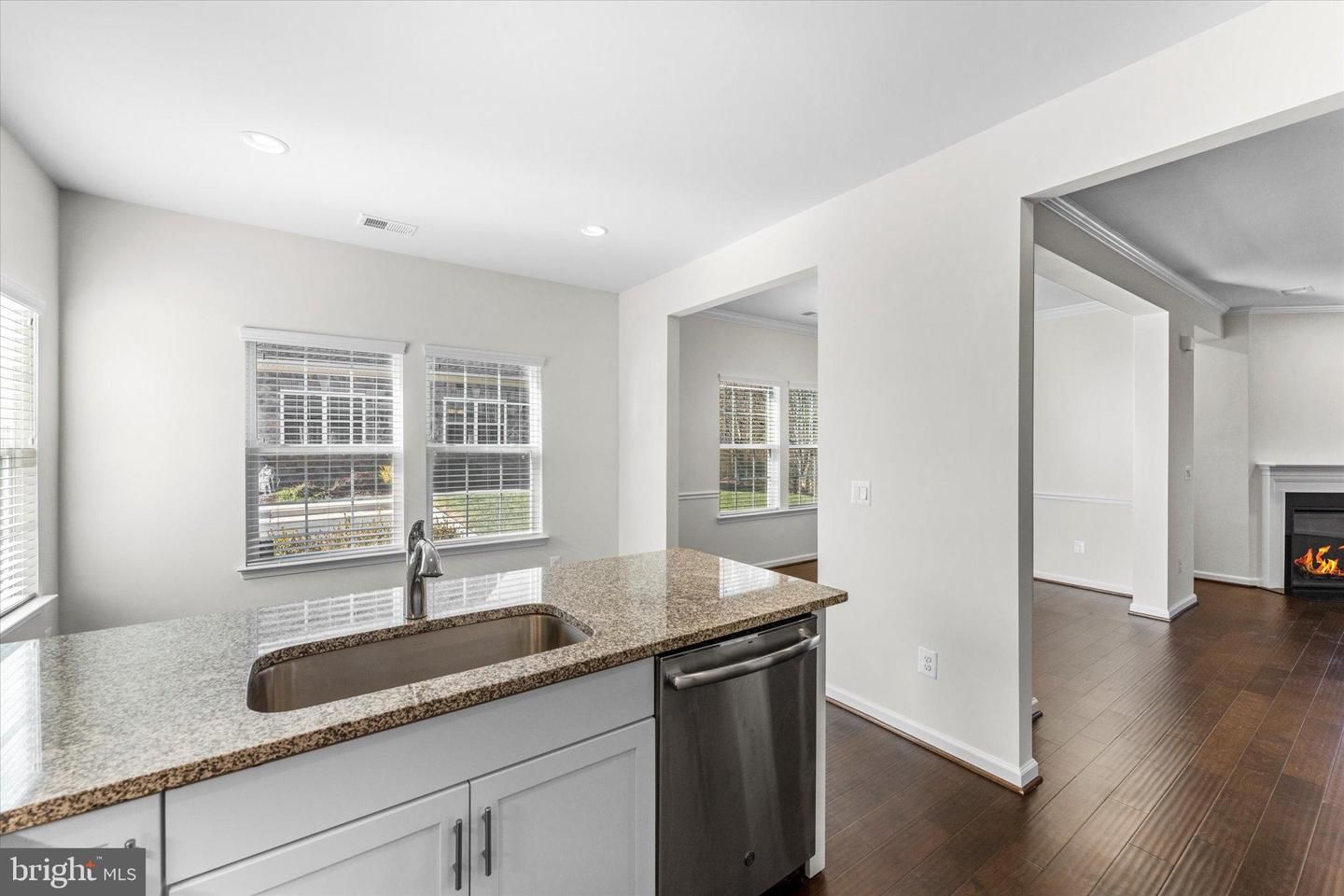 67 HARPERS MILL WAY, LOVETTSVILLE, Virginia 20180, 2 Bedrooms Bedrooms, 10 Rooms Rooms,2 BathroomsBathrooms,Residential,For sale,67 HARPERS MILL WAY,VALO2113040 MLS # VALO2113040