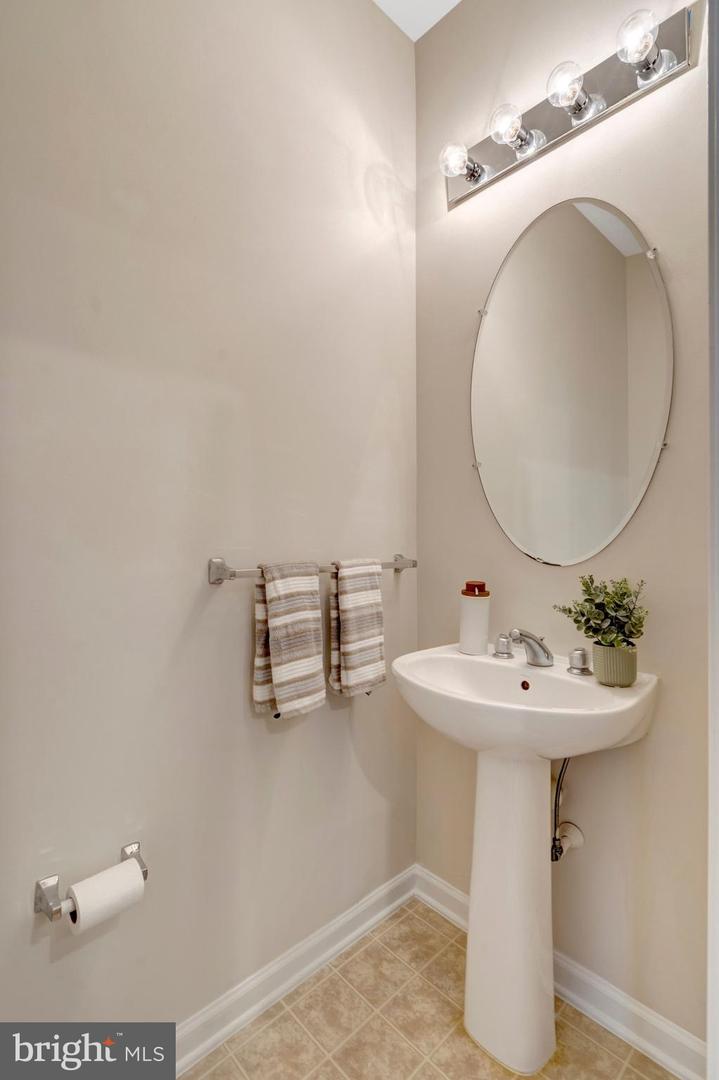 25121 MONTEITH TER, CHANTILLY, Virginia 20152, 4 Bedrooms Bedrooms, ,2 BathroomsBathrooms,Residential,For sale,25121 MONTEITH TER,VALO2113046 MLS # VALO2113046 25121 MONTEITH TER, CHANTILLY, Virginia 20152, 4 Bedrooms Bedrooms, ,2 BathroomsBathrooms,Residential,For sale,25121 MONTEITH TER,VALO2113046 MLS # VALO2113046