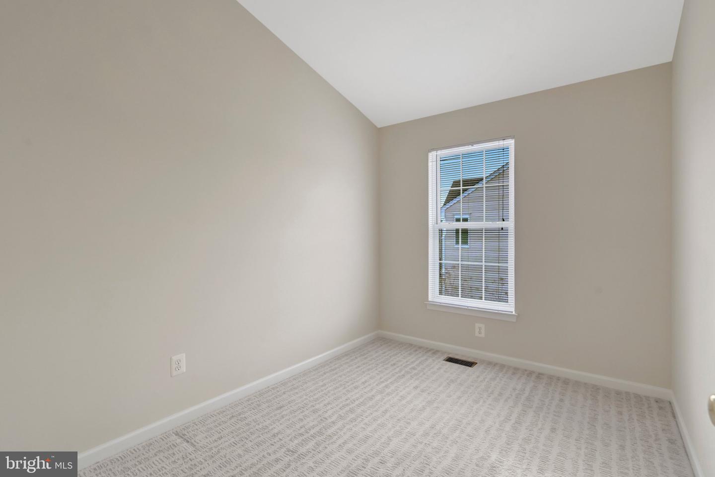 25121 MONTEITH TER, CHANTILLY, Virginia 20152, 4 Bedrooms Bedrooms, ,2 BathroomsBathrooms,Residential,For sale,25121 MONTEITH TER,VALO2113046 MLS # VALO2113046 25121 MONTEITH TER, CHANTILLY, Virginia 20152, 4 Bedrooms Bedrooms, ,2 BathroomsBathrooms,Residential,For sale,25121 MONTEITH TER,VALO2113046 MLS # VALO2113046