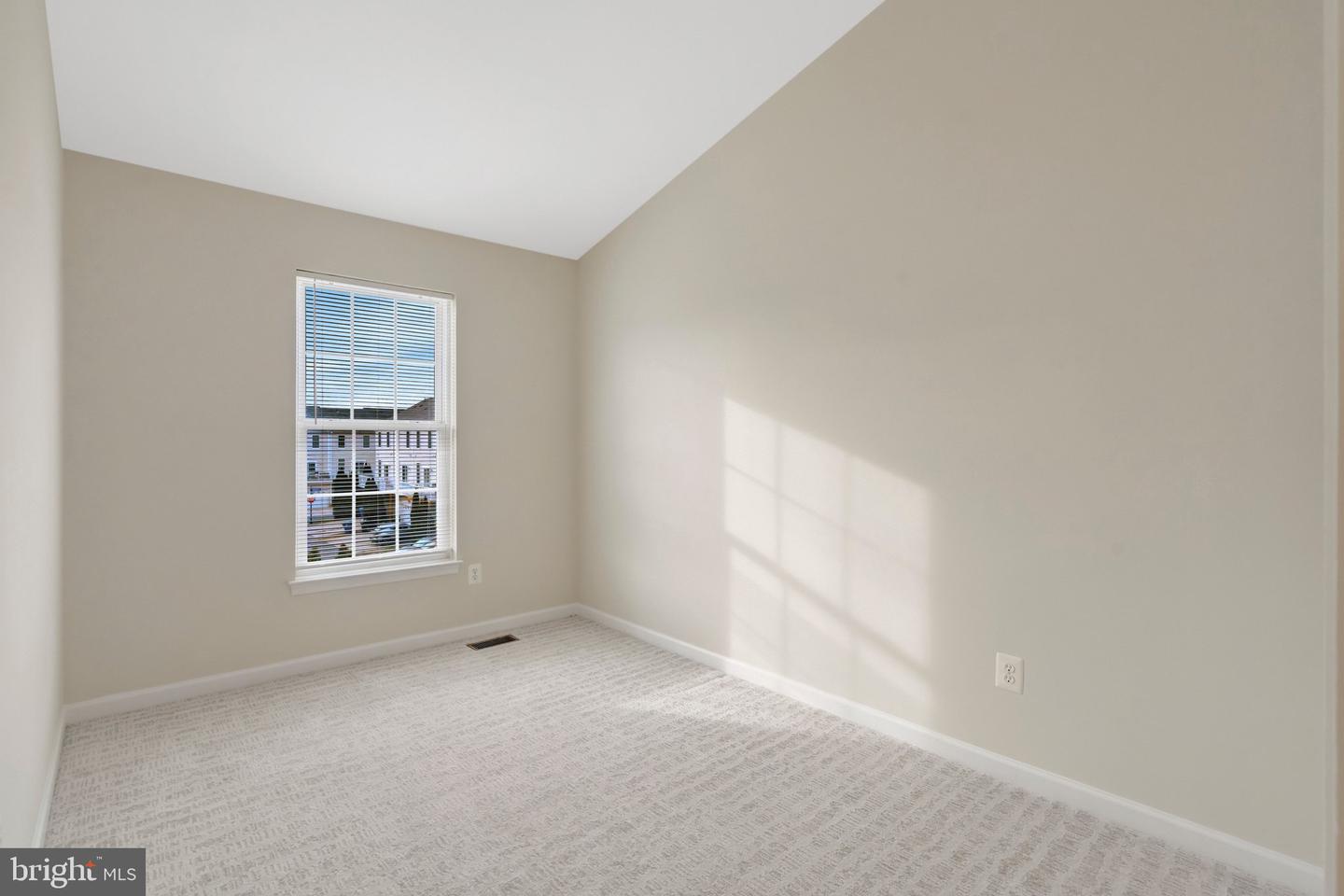 25121 MONTEITH TER, CHANTILLY, Virginia 20152, 4 Bedrooms Bedrooms, ,2 BathroomsBathrooms,Residential,For sale,25121 MONTEITH TER,VALO2113046 MLS # VALO2113046 25121 MONTEITH TER, CHANTILLY, Virginia 20152, 4 Bedrooms Bedrooms, ,2 BathroomsBathrooms,Residential,For sale,25121 MONTEITH TER,VALO2113046 MLS # VALO2113046