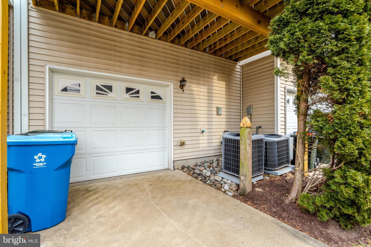 25121 MONTEITH TER, CHANTILLY, Virginia 20152, 4 Bedrooms Bedrooms, ,2 BathroomsBathrooms,Residential,For sale,25121 MONTEITH TER,VALO2113046 MLS # VALO2113046 25121 MONTEITH TER, CHANTILLY, Virginia 20152, 4 Bedrooms Bedrooms, ,2 BathroomsBathrooms,Residential,For sale,25121 MONTEITH TER,VALO2113046 MLS # VALO2113046