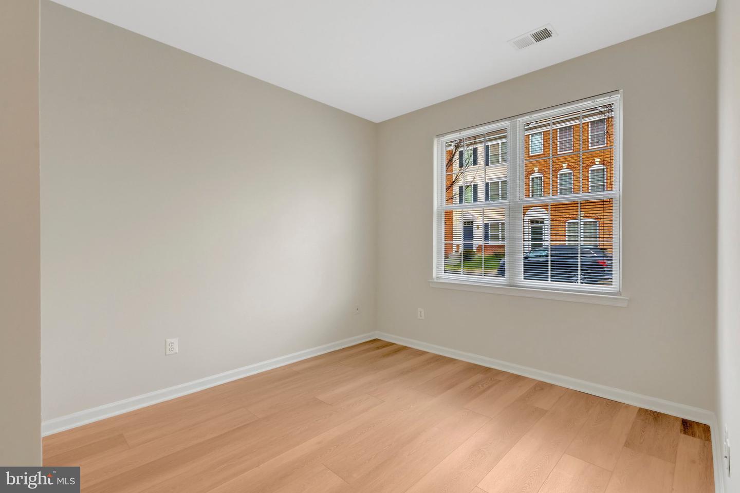 25121 MONTEITH TER, CHANTILLY, Virginia 20152, 4 Bedrooms Bedrooms, ,2 BathroomsBathrooms,Residential,For sale,25121 MONTEITH TER,VALO2113046 MLS # VALO2113046 25121 MONTEITH TER, CHANTILLY, Virginia 20152, 4 Bedrooms Bedrooms, ,2 BathroomsBathrooms,Residential,For sale,25121 MONTEITH TER,VALO2113046 MLS # VALO2113046