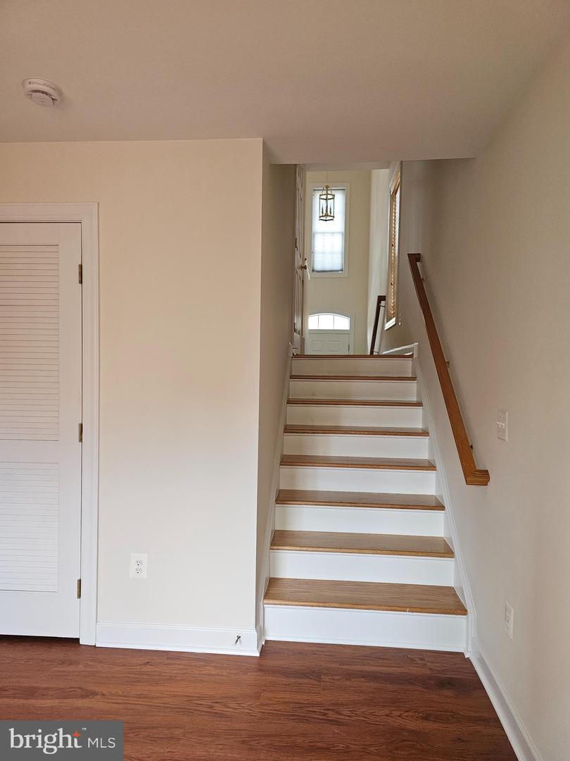 4691 HELEN WINTER TER, ALEXANDRIA, Virginia 22312, 3 Bedrooms Bedrooms, ,3 BathroomsBathrooms,Residential,For sale,4691 HELEN WINTER TER,VAFX2283470 MLS # VAFX2283470