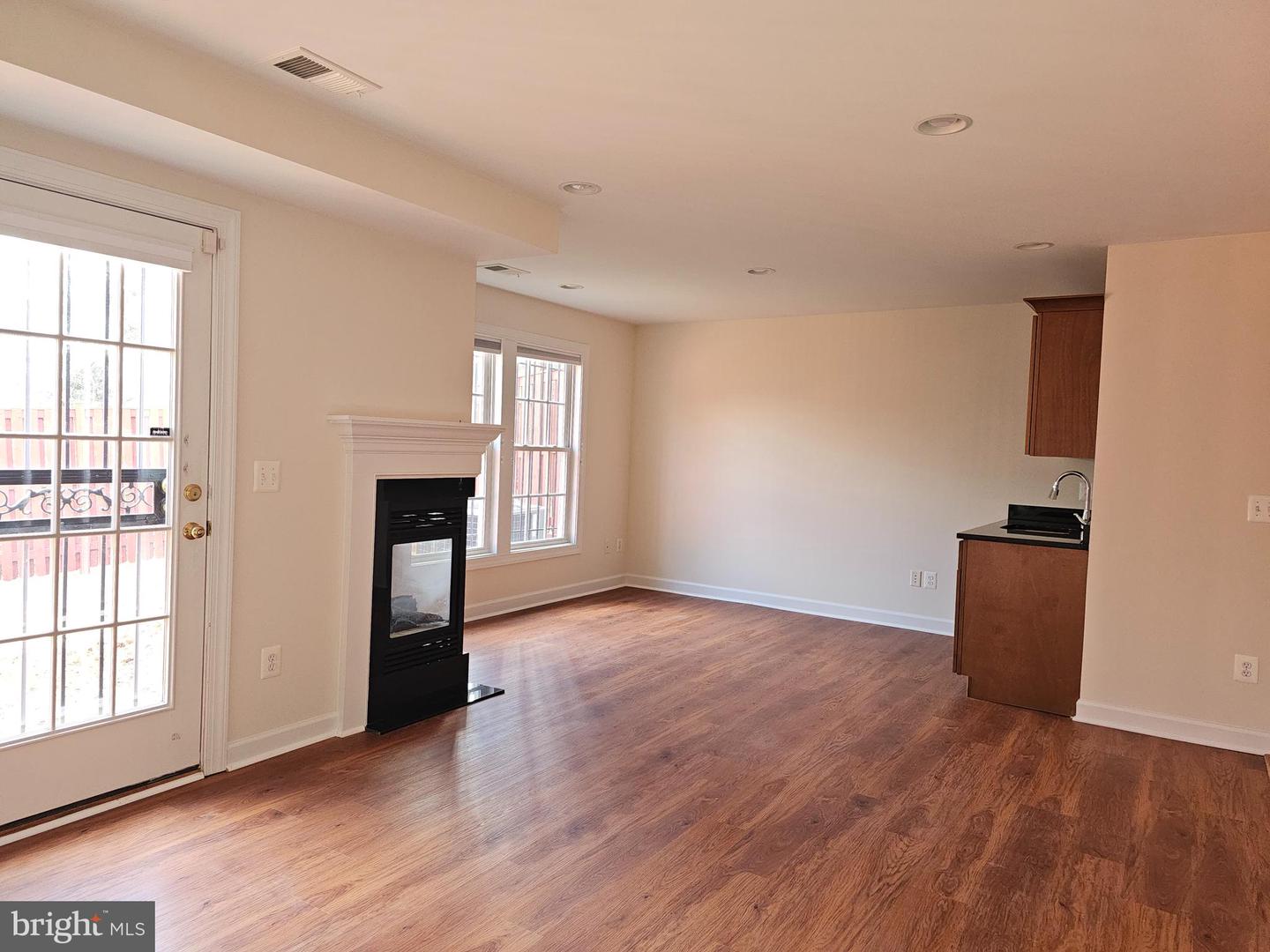 4691 HELEN WINTER TER, ALEXANDRIA, Virginia 22312, 3 Bedrooms Bedrooms, ,3 BathroomsBathrooms,Residential,For sale,4691 HELEN WINTER TER,VAFX2283470 MLS # VAFX2283470