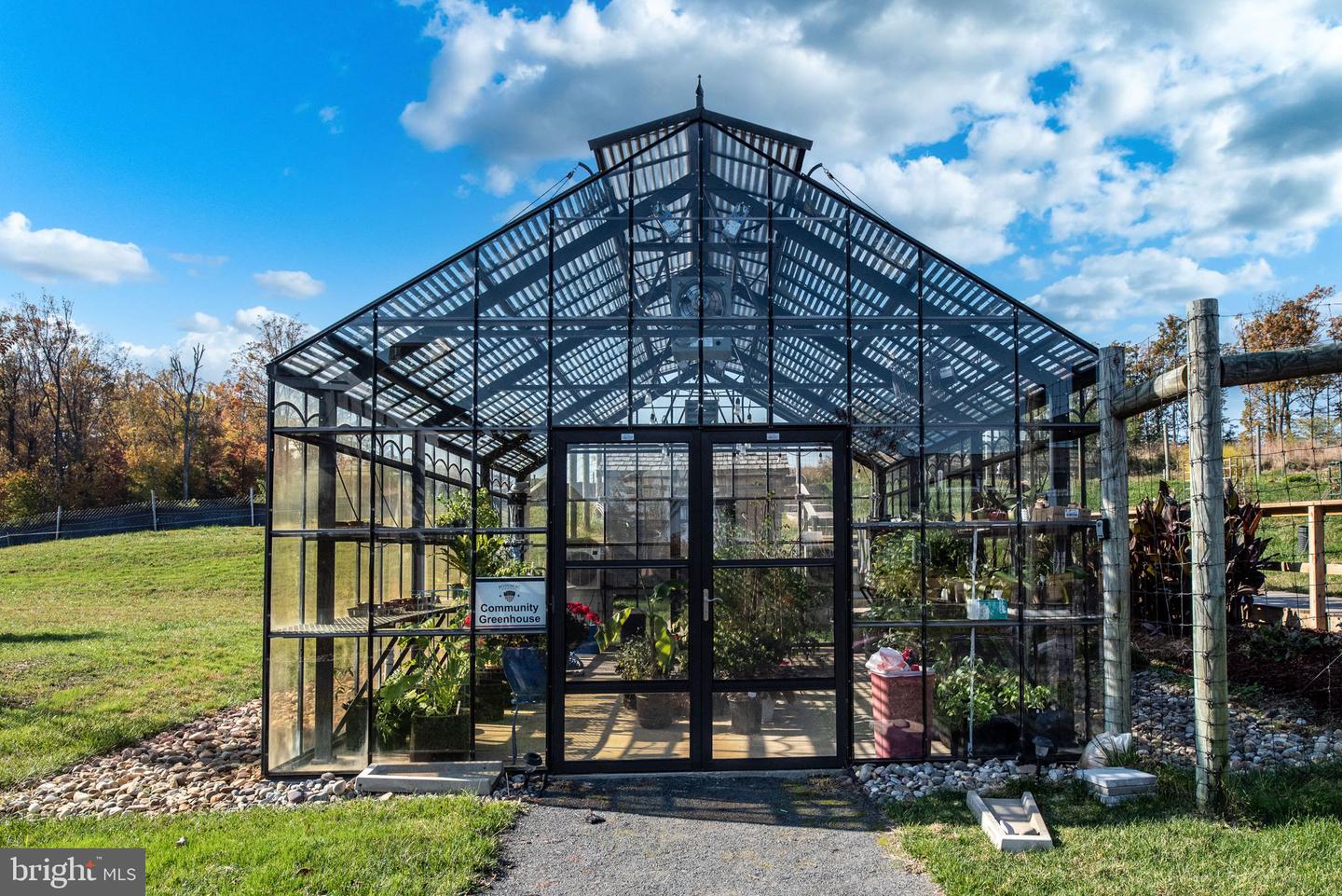 17814 WHITE CAMPION WAY, DUMFRIES, Virginia 22026, 5 Bedrooms Bedrooms, ,4 BathroomsBathrooms,Residential,For sale,17814 WHITE CAMPION WAY,VAPW2109616 MLS # VAPW2109616