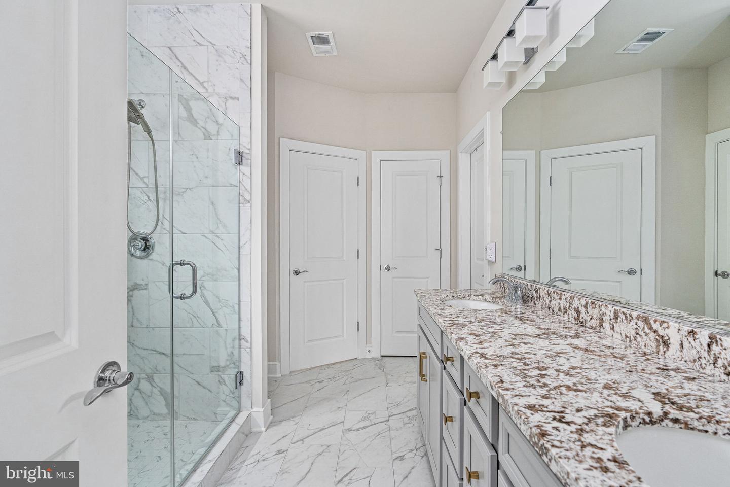 17814 WHITE CAMPION WAY, DUMFRIES, Virginia 22026, 5 Bedrooms Bedrooms, ,4 BathroomsBathrooms,Residential,For sale,17814 WHITE CAMPION WAY,VAPW2109616 MLS # VAPW2109616