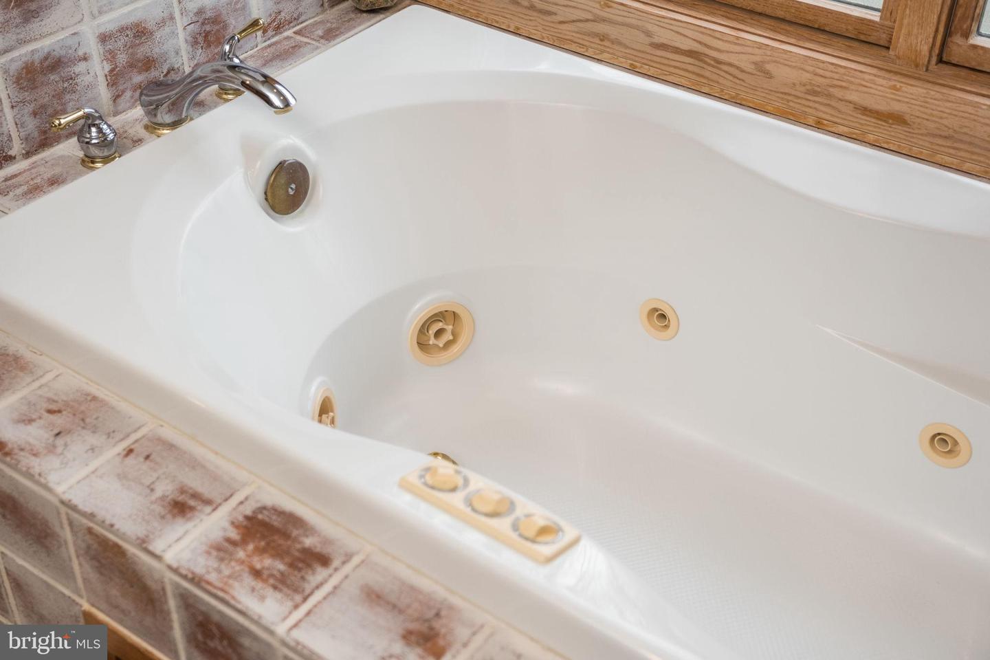 175 CUB LN, MCGAHEYSVILLE, Virginia 22840, 5 Bedrooms Bedrooms, ,3 BathroomsBathrooms,Residential,For sale,175 CUB LN,VARO2002770 MLS # VARO2002770