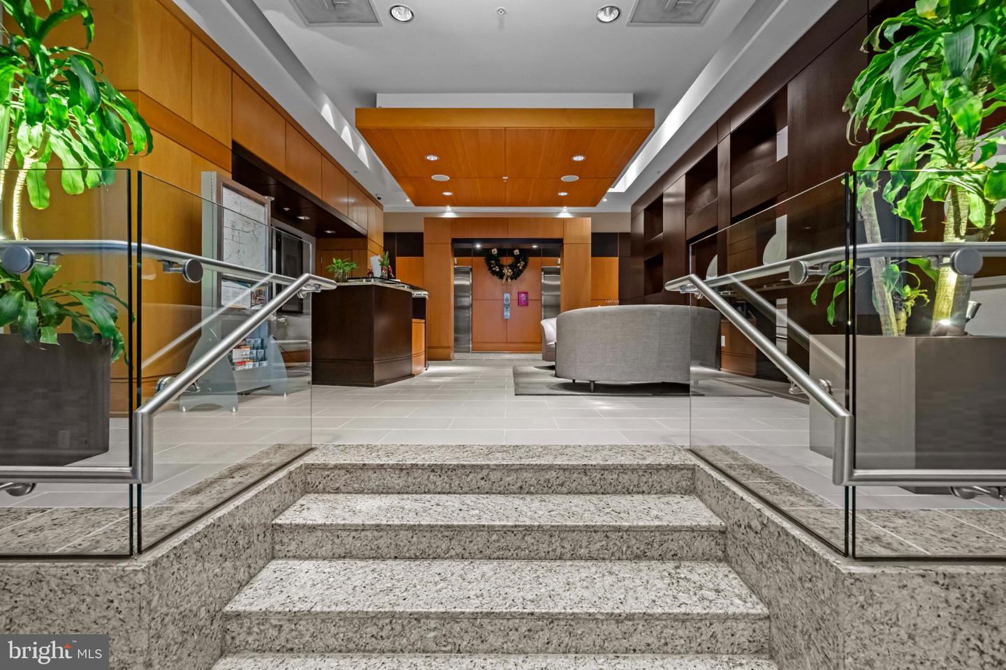 3625 10TH ST N #301, ARLINGTON, Virginia 22201, 2 Bedrooms Bedrooms, 8 Rooms Rooms,2 BathroomsBathrooms,Residential,For sale,3625 10TH ST N #301,VAAR2067224 MLS # VAAR2067224