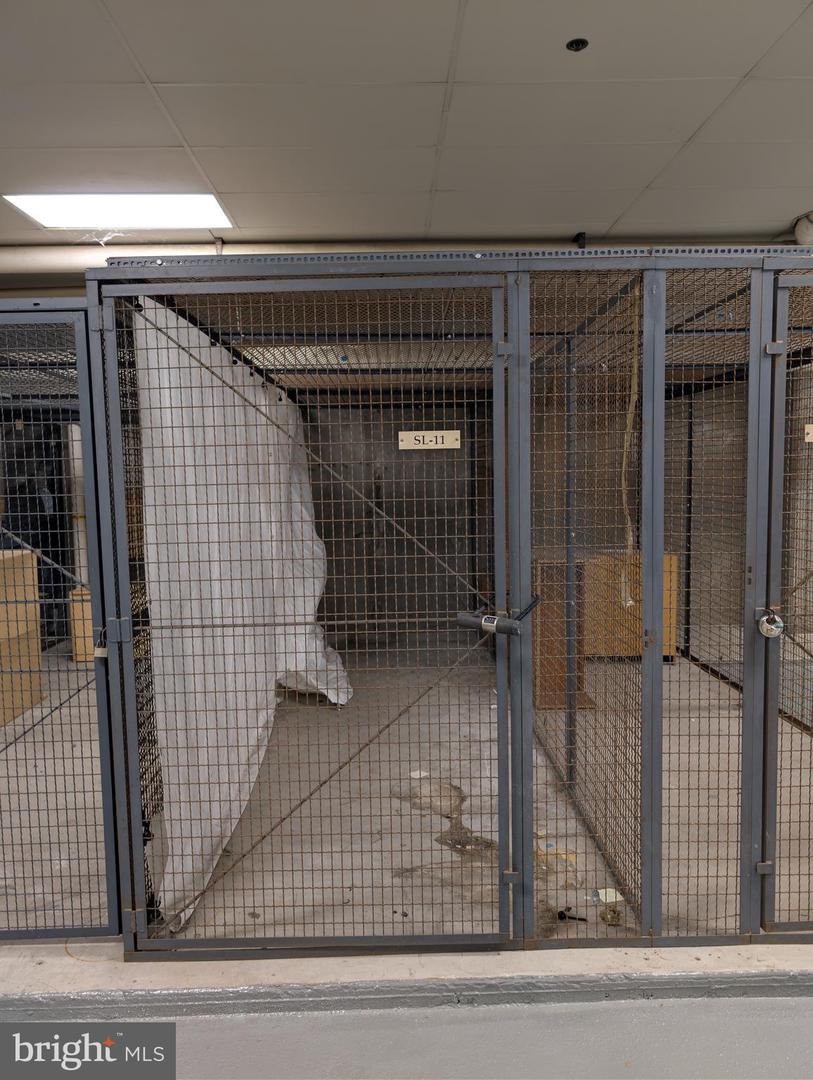 3625 10TH ST N #301, ARLINGTON, Virginia 22201, 2 Bedrooms Bedrooms, 8 Rooms Rooms,2 BathroomsBathrooms,Residential,For sale,3625 10TH ST N #301,VAAR2067224 MLS # VAAR2067224