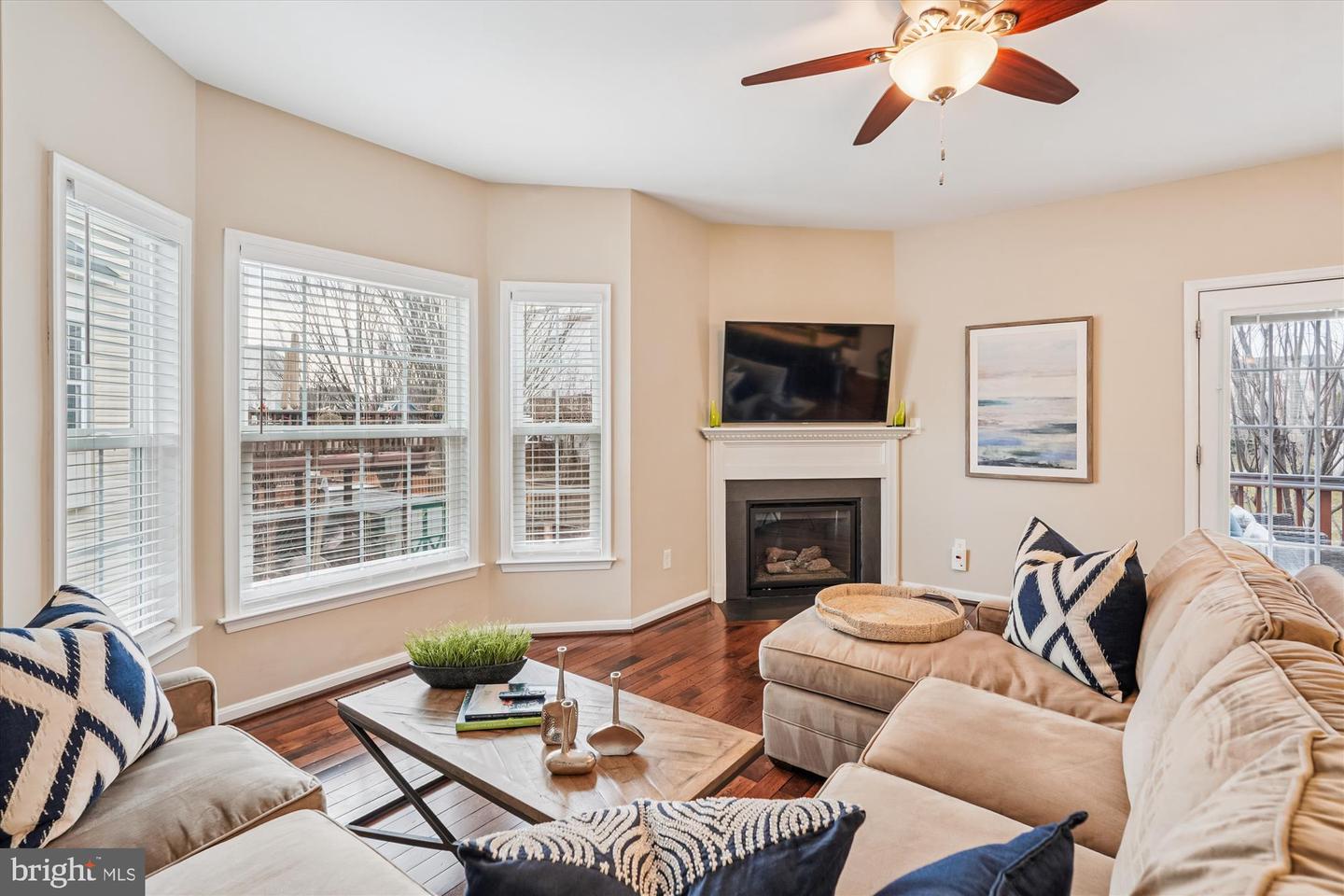 25135 HUMMOCKY TER, ALDIE, Virginia 20105, 3 Bedrooms Bedrooms, ,3 BathroomsBathrooms,Residential,For sale,25135 HUMMOCKY TER,VALO2113210 MLS # VALO2113210