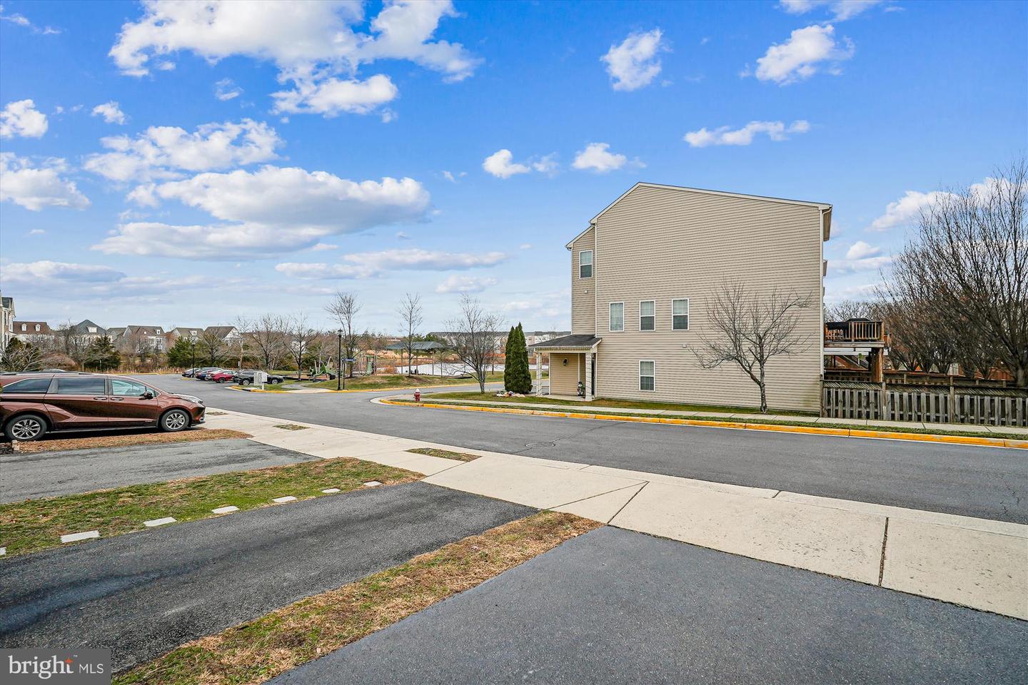 25135 HUMMOCKY TER, ALDIE, Virginia 20105, 3 Bedrooms Bedrooms, ,3 BathroomsBathrooms,Residential,For sale,25135 HUMMOCKY TER,VALO2113210 MLS # VALO2113210