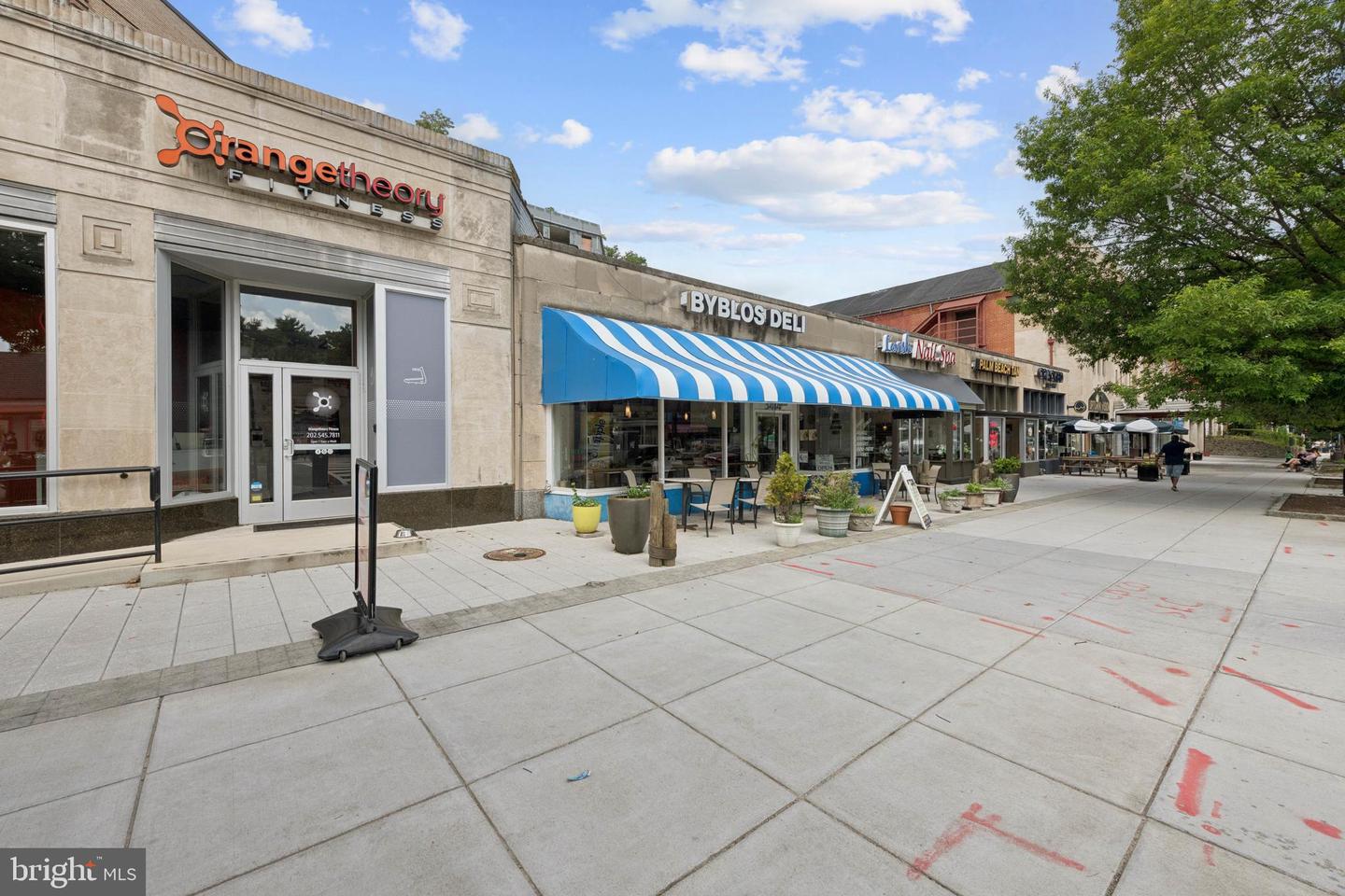 2710 MACOMB ST NW #207, WASHINGTON, District Of Columbia 20008, 1 Room Rooms,1 BathroomBathrooms,Residential,For sale,2710 MACOMB ST NW #207,DCDC2239342 MLS # DCDC2239342