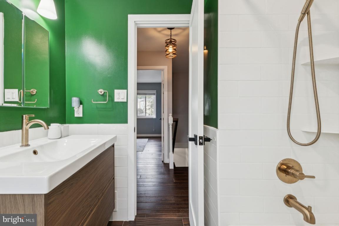 5143 ARRIT CT, BURKE, Virginia 22015, 2 Bedrooms Bedrooms, 9 Rooms Rooms,1 BathroomBathrooms,Residential,For sale,5143 ARRIT CT,VAFX2283800 MLS # VAFX2283800