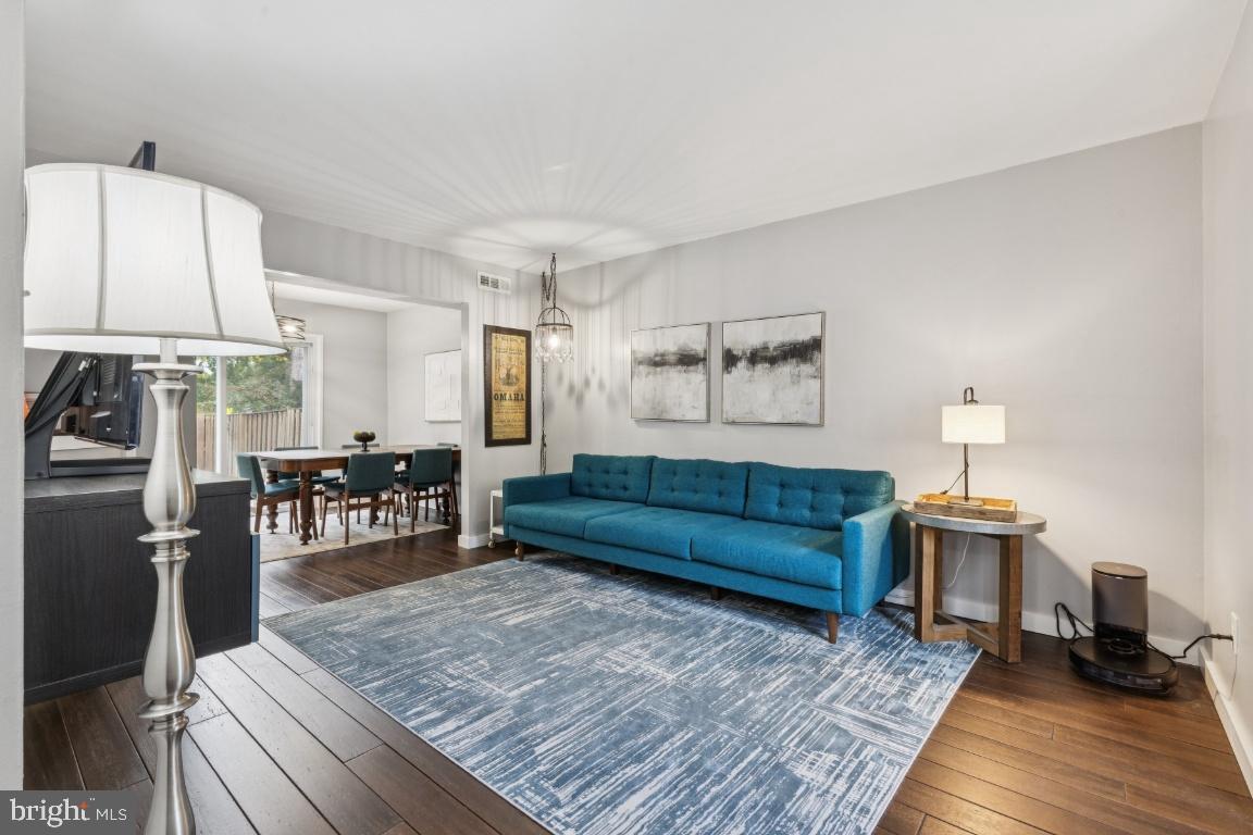 5143 ARRIT CT, BURKE, Virginia 22015, 2 Bedrooms Bedrooms, 9 Rooms Rooms,1 BathroomBathrooms,Residential,For sale,5143 ARRIT CT,VAFX2283800 MLS # VAFX2283800