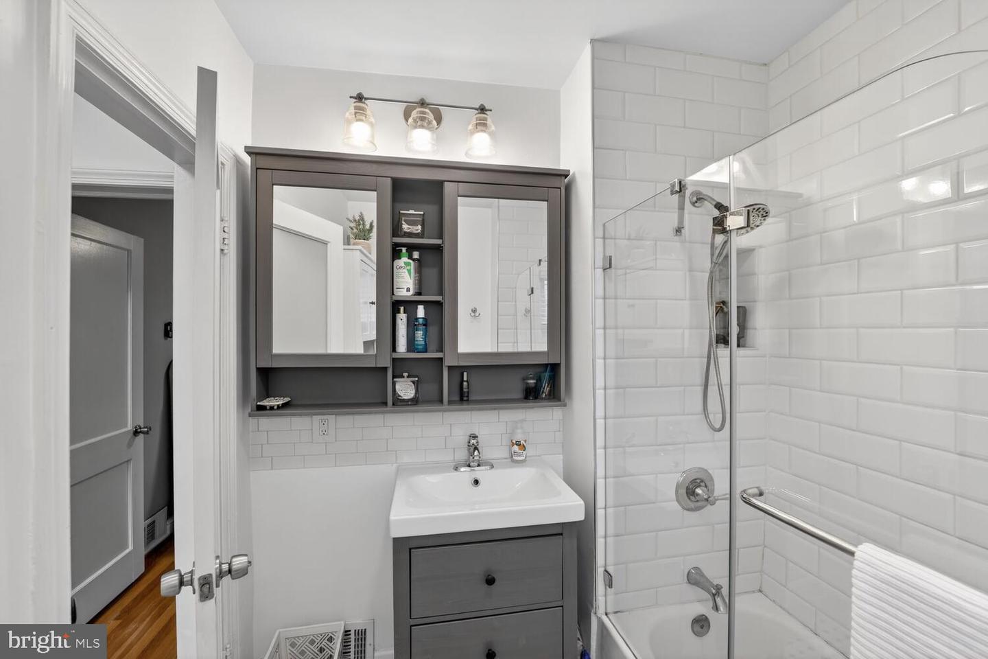 1432 35TH ST SE, WASHINGTON, District Of Columbia 20020, 4 Bedrooms Bedrooms, ,3 BathroomsBathrooms,Residential,For sale,1432 35TH ST SE,DCDC2239372 MLS # DCDC2239372