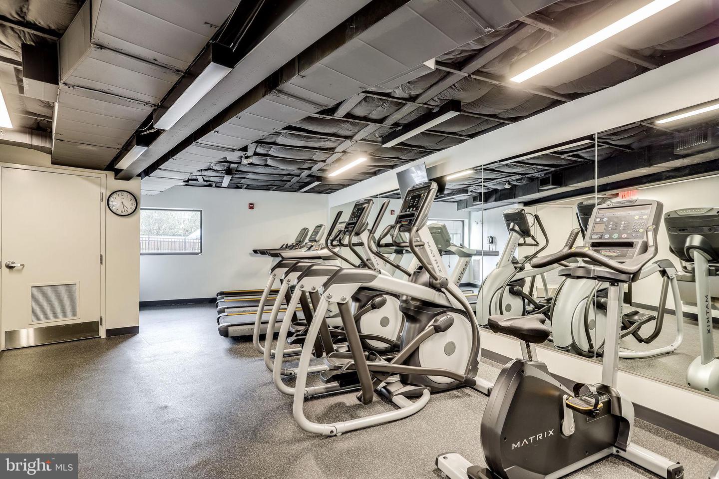 3800 FAIRFAX DR #1211, ARLINGTON, Virginia 22203, 2 Bedrooms Bedrooms, ,2 BathroomsBathrooms,Residential,For sale,3800 FAIRFAX DR #1211,VAAR2067256 MLS # VAAR2067256