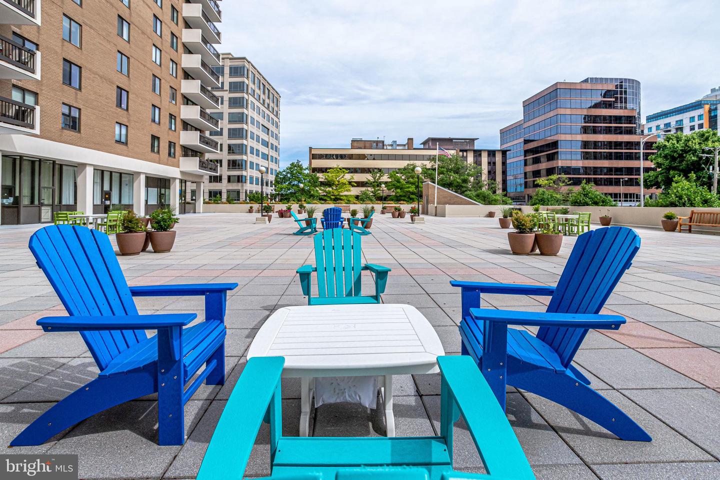 3800 FAIRFAX DR #1211, ARLINGTON, Virginia 22203, 2 Bedrooms Bedrooms, ,2 BathroomsBathrooms,Residential,For sale,3800 FAIRFAX DR #1211,VAAR2067256 MLS # VAAR2067256