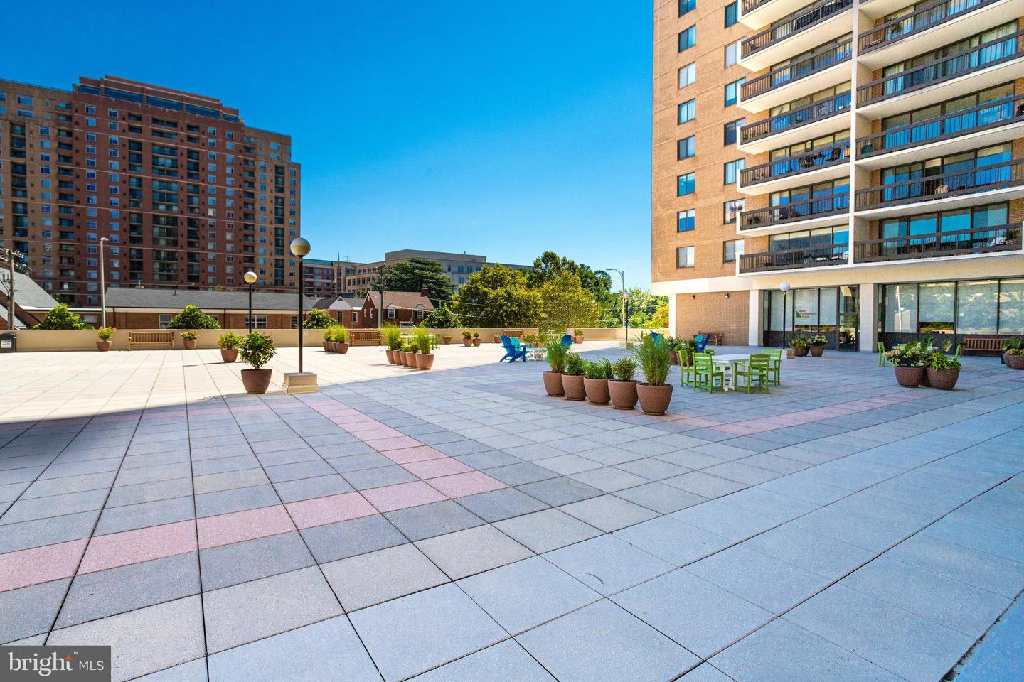 3800 FAIRFAX DR #1211, ARLINGTON, Virginia 22203, 2 Bedrooms Bedrooms, ,2 BathroomsBathrooms,Residential,For sale,3800 FAIRFAX DR #1211,VAAR2067256 MLS # VAAR2067256