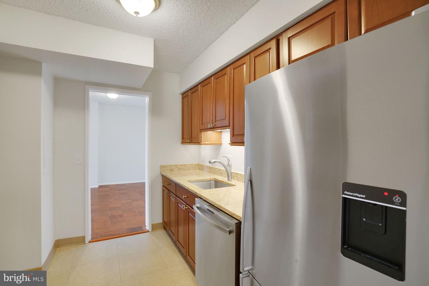 3800 FAIRFAX DR #1211, ARLINGTON, Virginia 22203, 2 Bedrooms Bedrooms, ,2 BathroomsBathrooms,Residential,For sale,3800 FAIRFAX DR #1211,VAAR2067256 MLS # VAAR2067256