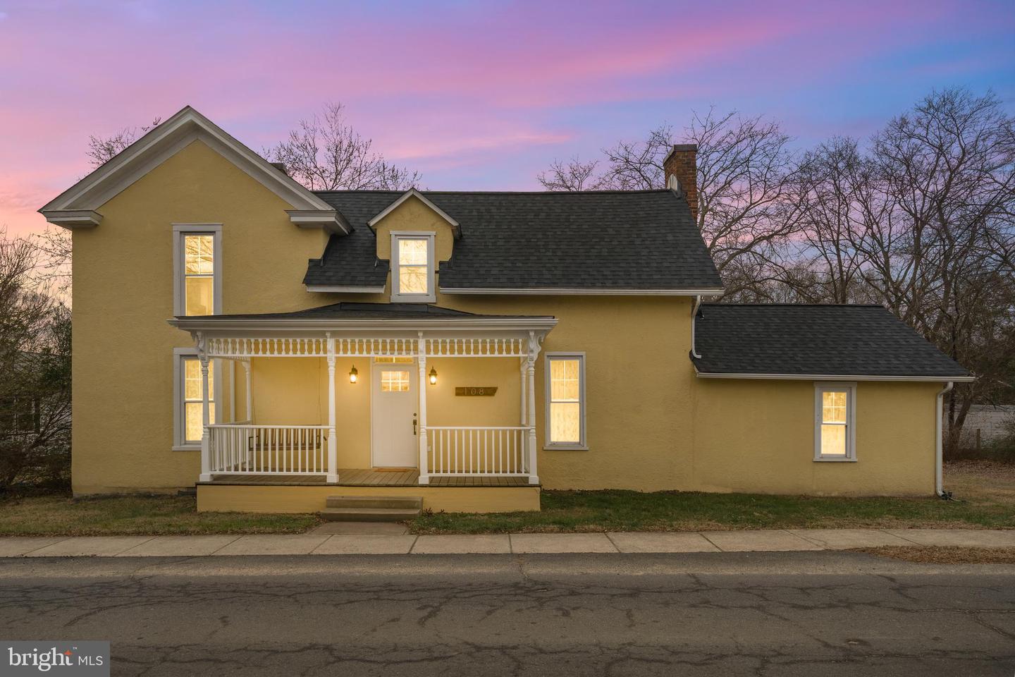 108 W MAIN ST, REMINGTON, Virginia 22734, 3 Bedrooms Bedrooms, ,2 BathroomsBathrooms,Residential,For sale,108 W MAIN ST,VAFQ2020032 MLS # VAFQ2020032