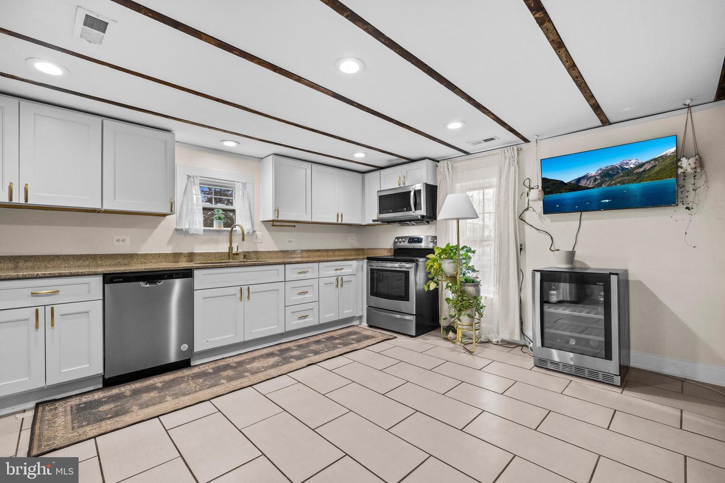 108 W MAIN ST, REMINGTON, Virginia 22734, 3 Bedrooms Bedrooms, ,2 BathroomsBathrooms,Residential,For sale,108 W MAIN ST,VAFQ2020032 MLS # VAFQ2020032