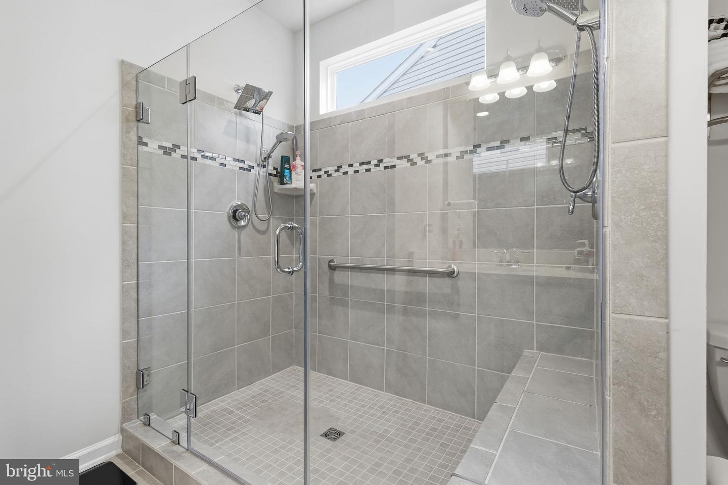 5950 AVERY POINT DR, FREDERICKSBURG, Virginia 22406, 3 Bedrooms Bedrooms, ,3 BathroomsBathrooms,Residential,For sale,5950 AVERY POINT DR,VAST2044944 MLS # VAST2044944