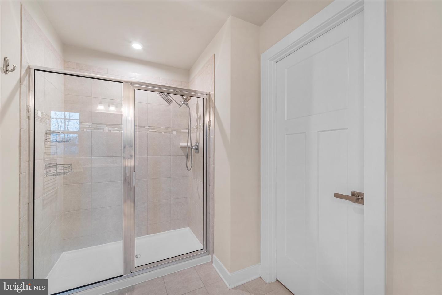 273 NORLAND KNOLL DR, STEPHENSON, Virginia 22656, 4 Bedrooms Bedrooms, 7 Rooms Rooms,3 BathroomsBathrooms,Residential,For sale,273 NORLAND KNOLL DR,VAFV2038676 MLS # VAFV2038676