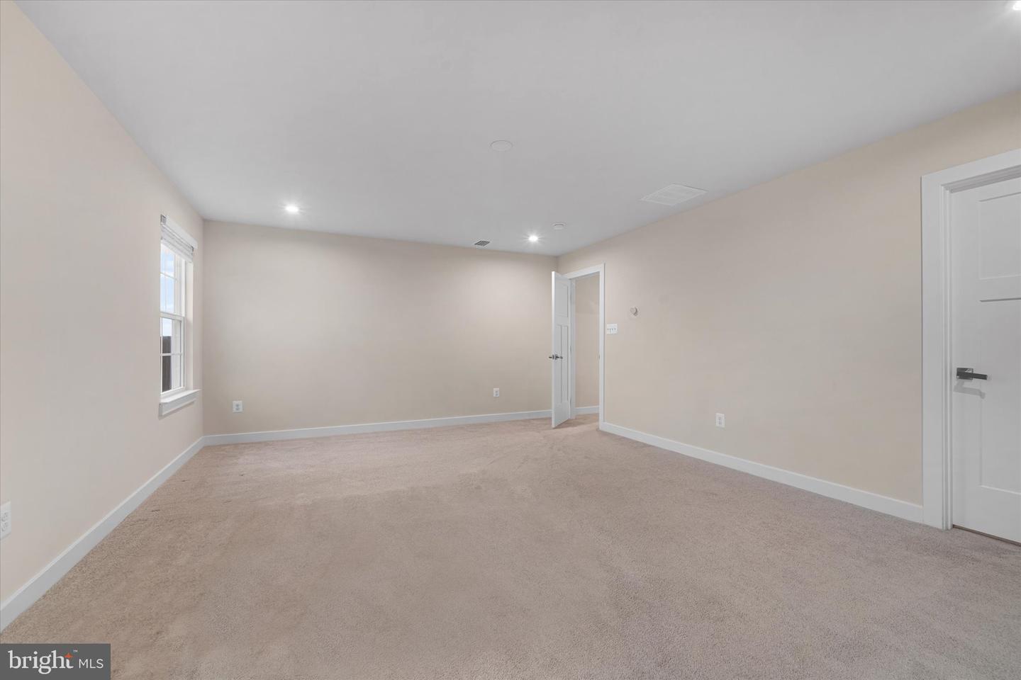 273 NORLAND KNOLL DR, STEPHENSON, Virginia 22656, 4 Bedrooms Bedrooms, 7 Rooms Rooms,3 BathroomsBathrooms,Residential,For sale,273 NORLAND KNOLL DR,VAFV2038676 MLS # VAFV2038676