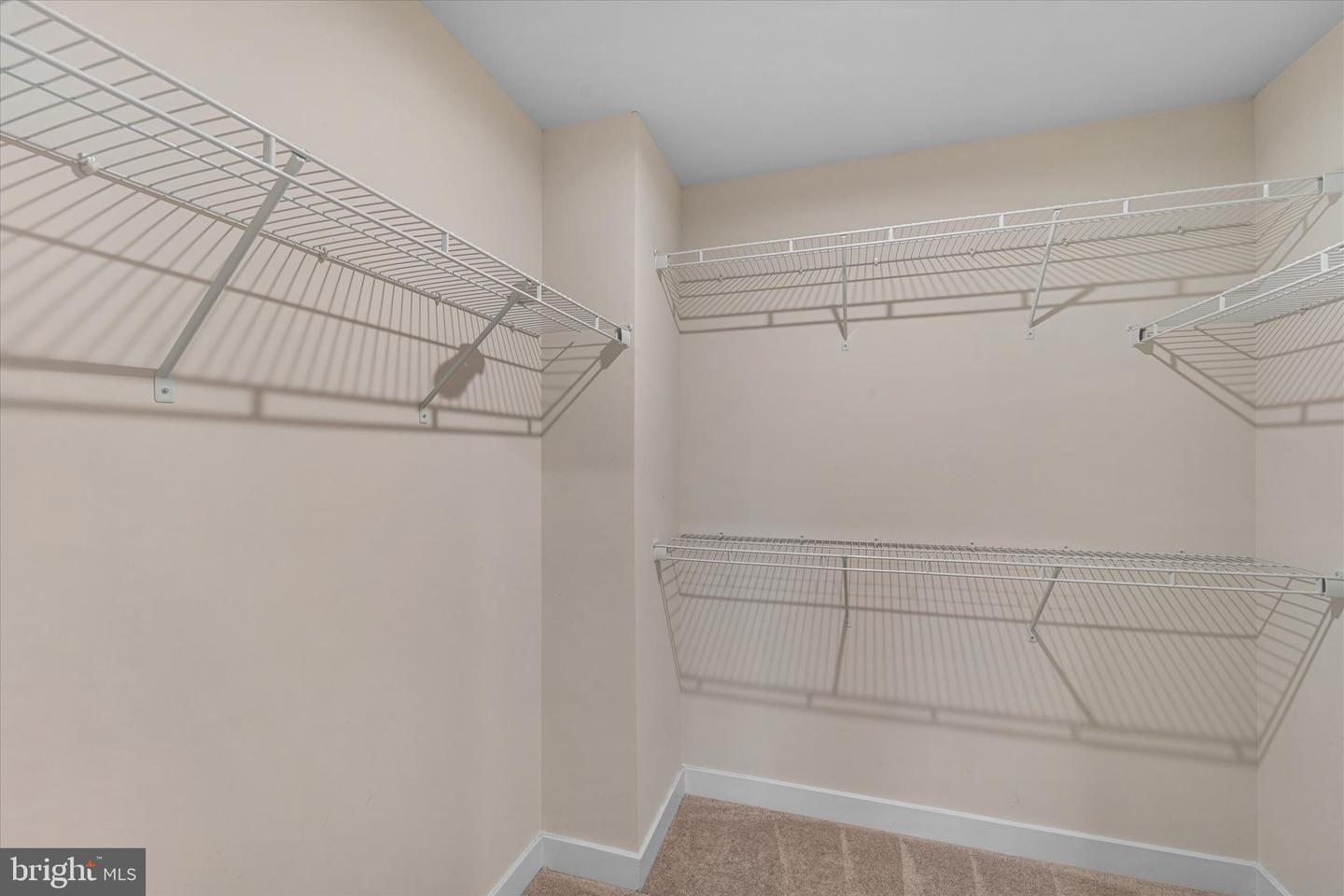 273 NORLAND KNOLL DR, STEPHENSON, Virginia 22656, 4 Bedrooms Bedrooms, 7 Rooms Rooms,3 BathroomsBathrooms,Residential,For sale,273 NORLAND KNOLL DR,VAFV2038676 MLS # VAFV2038676