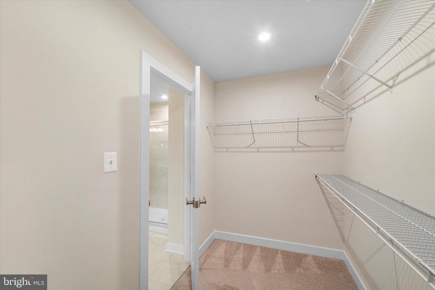 273 NORLAND KNOLL DR, STEPHENSON, Virginia 22656, 4 Bedrooms Bedrooms, 7 Rooms Rooms,3 BathroomsBathrooms,Residential,For sale,273 NORLAND KNOLL DR,VAFV2038676 MLS # VAFV2038676