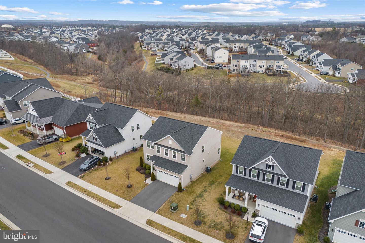 273 NORLAND KNOLL DR, STEPHENSON, Virginia 22656, 4 Bedrooms Bedrooms, 7 Rooms Rooms,3 BathroomsBathrooms,Residential,For sale,273 NORLAND KNOLL DR,VAFV2038676 MLS # VAFV2038676