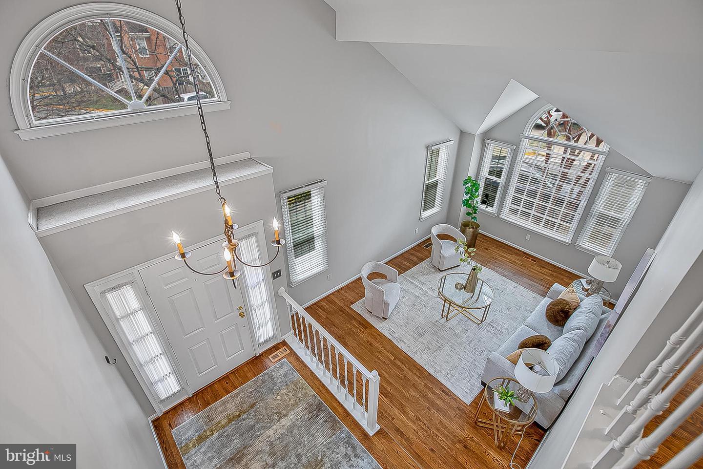 1824 DUFFIELD LN, ALEXANDRIA, Virginia 22307, 4 Bedrooms Bedrooms, 11 Rooms Rooms,3 BathroomsBathrooms,Residential,For sale,1824 DUFFIELD LN,VAFX2283962 MLS # VAFX2283962