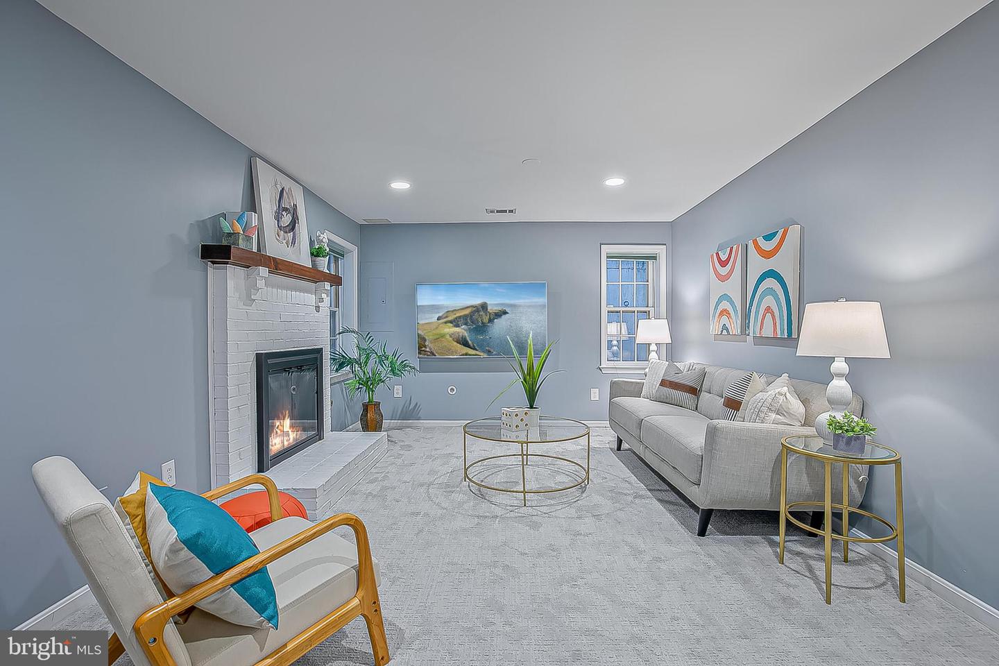 1824 DUFFIELD LN, ALEXANDRIA, Virginia 22307, 4 Bedrooms Bedrooms, 11 Rooms Rooms,3 BathroomsBathrooms,Residential,For sale,1824 DUFFIELD LN,VAFX2283962 MLS # VAFX2283962