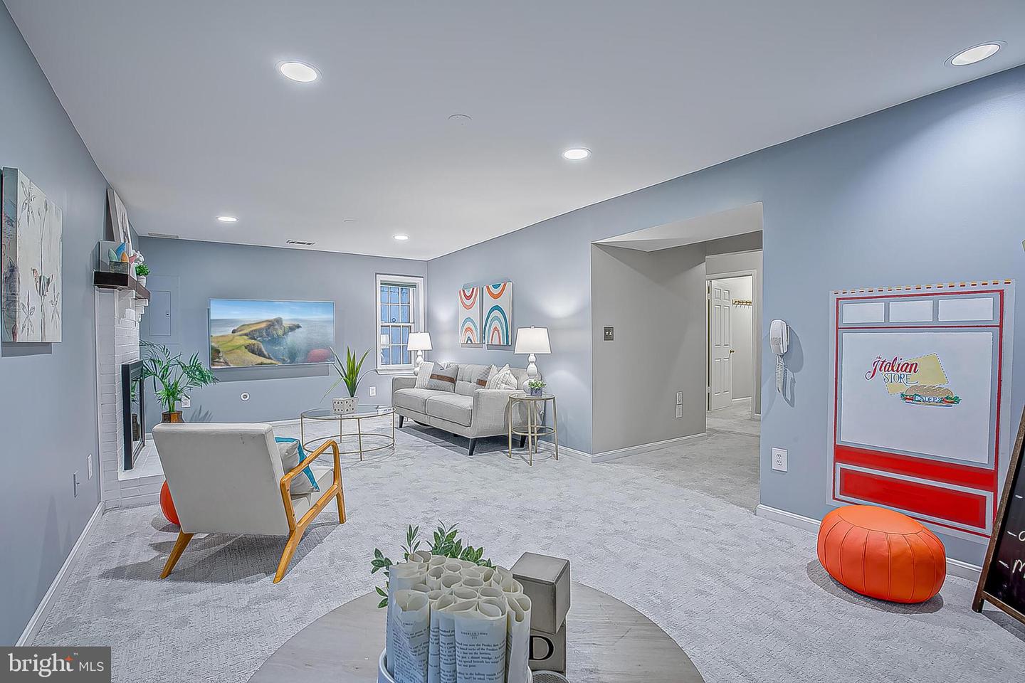 1824 DUFFIELD LN, ALEXANDRIA, Virginia 22307, 4 Bedrooms Bedrooms, 11 Rooms Rooms,3 BathroomsBathrooms,Residential,For sale,1824 DUFFIELD LN,VAFX2283962 MLS # VAFX2283962