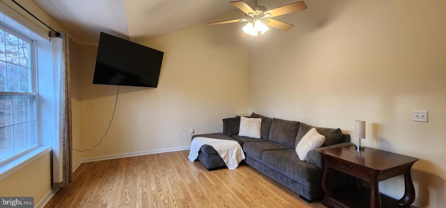 195 SHANNON GLEN DR, LOUISA, Virginia 23093, 4 Bedrooms Bedrooms, ,3 BathroomsBathrooms,Residential,For sale,195 SHANNON GLEN DR,VALA2009084 MLS # VALA2009084