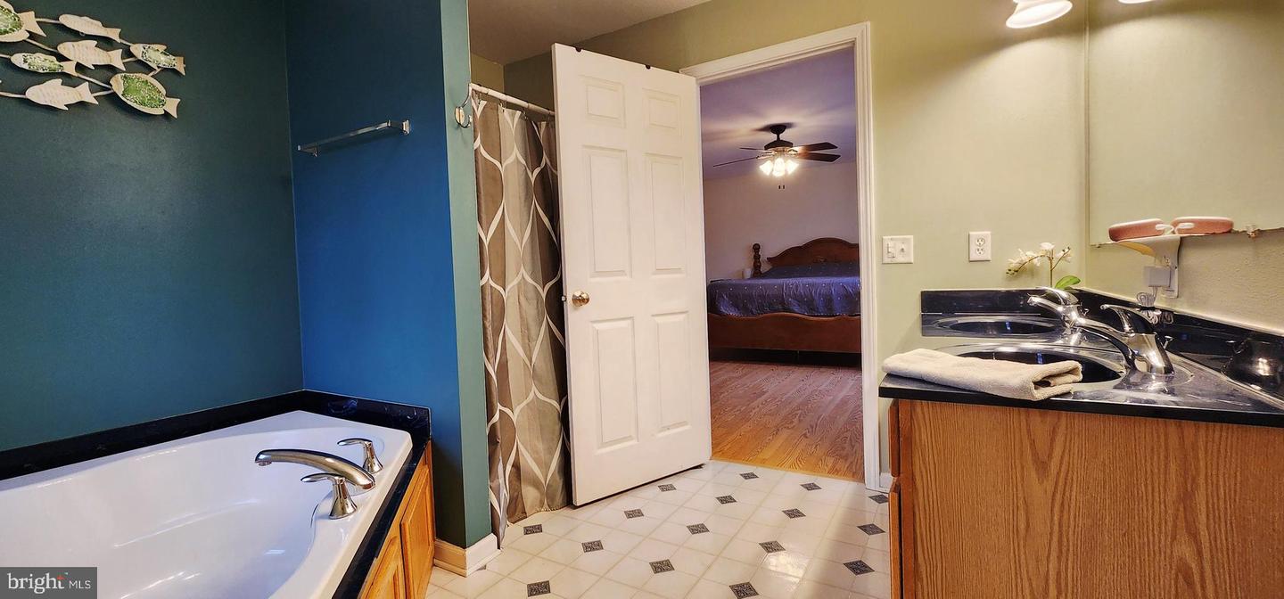 195 SHANNON GLEN DR, LOUISA, Virginia 23093, 4 Bedrooms Bedrooms, ,3 BathroomsBathrooms,Residential,For sale,195 SHANNON GLEN DR,VALA2009084 MLS # VALA2009084